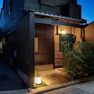 Ayanishiki Shimabara-omon Residence【京都 Ayanishiki 島原大門邸】 Guest house